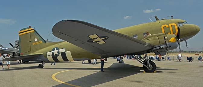 Douglas C-47B Dakota N47SJ Betsy's Biscuit Bomber, April 29, 2016